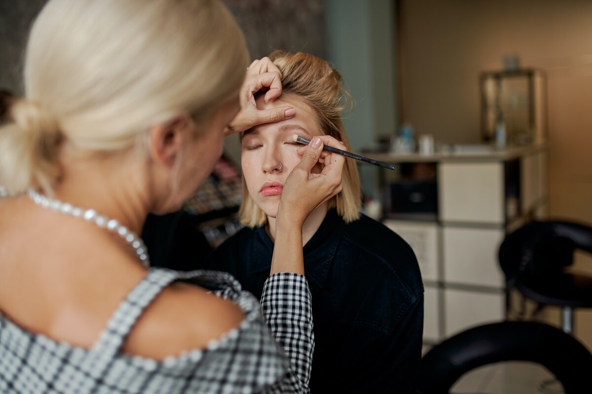 Visagismo maquillaje: cómo maquillar a tus clientes según sus rasgos